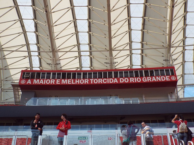 英超第14轮：切尔西1-3利兹联两场不胜 托辛失误送礼帕尔默复出